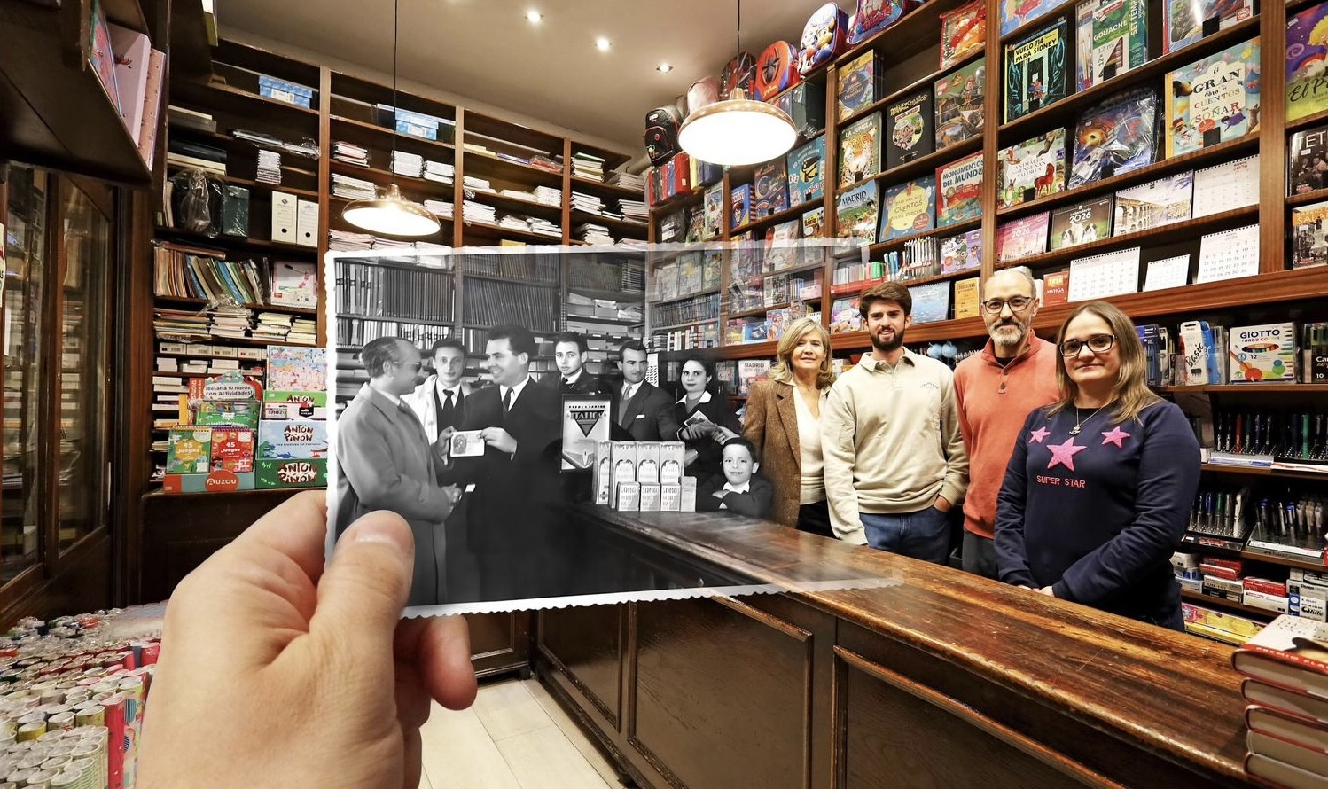 Andrés Valentín Pérez Serén, autor de Madrid Entre Épocas, con la familia Berno